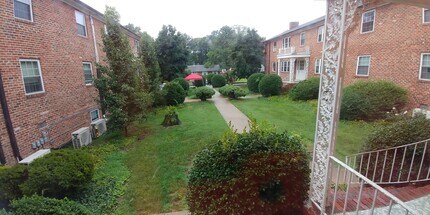 4030 Forest Hill Ave in Richmond, VA - Building Photo - Building Photo