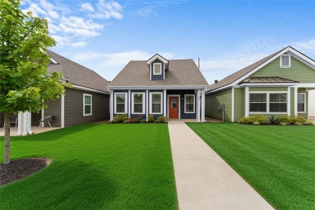 property at 700 NE Hts Ln