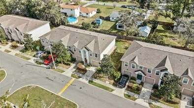 4431 Ashburn Square Dr in Tampa, FL - Foto de edificio - Building Photo
