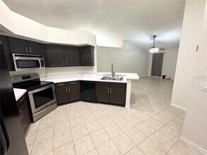 1718 Bridgeview Cir in Orlando, FL - Building Photo - Building Photo