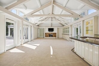 39 Faxon Rd in Atherton, CA - Building Photo - Building Photo