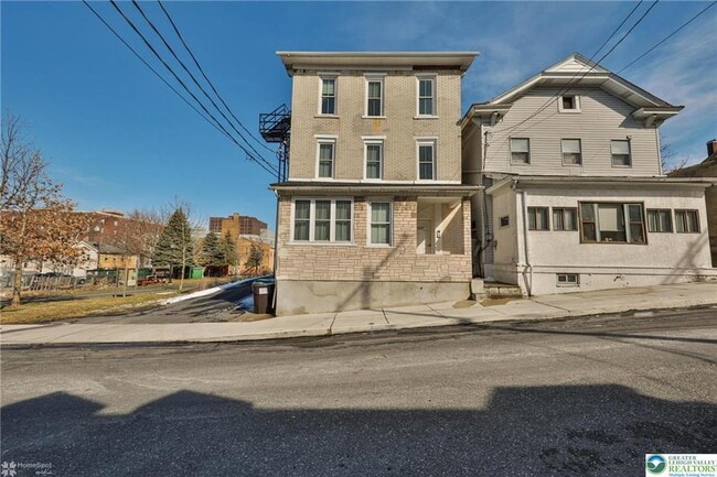 328 Polk St