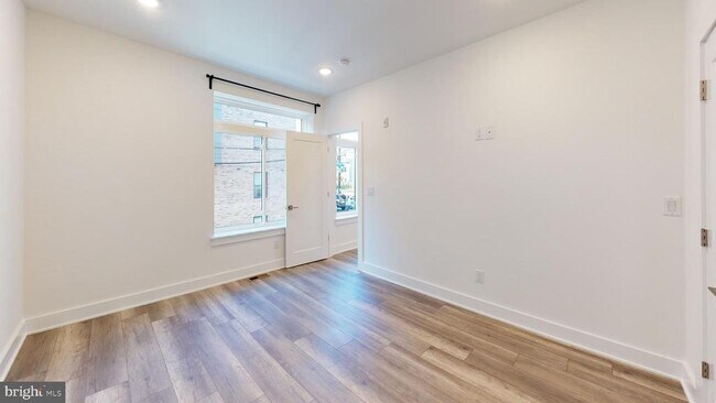 812 N 16th St in Philadelphia, PA - Building Photo - Building Photo