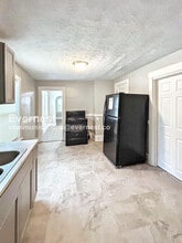 12041 Belden Ave in Cleveland, OH - Building Photo - Building Photo