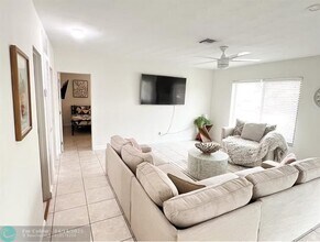 2200 SW 3rd Ave in Fort Lauderdale, FL - Building Photo - Building Photo