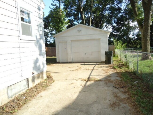 911 Conger St in Waterloo, IA - Building Photo - Building Photo