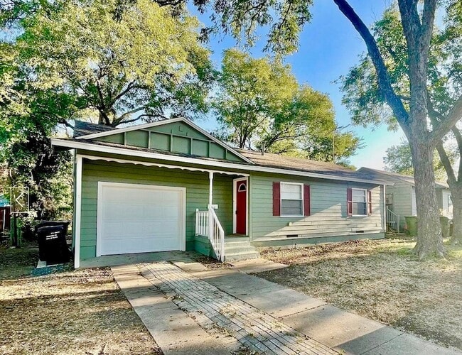 property at 805 20th St