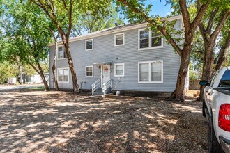 409 E Austin St in Bellville, TX - Building Photo - Building Photo