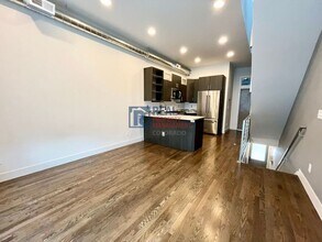 961 33rd St in Denver, CO - Foto de edificio - Building Photo