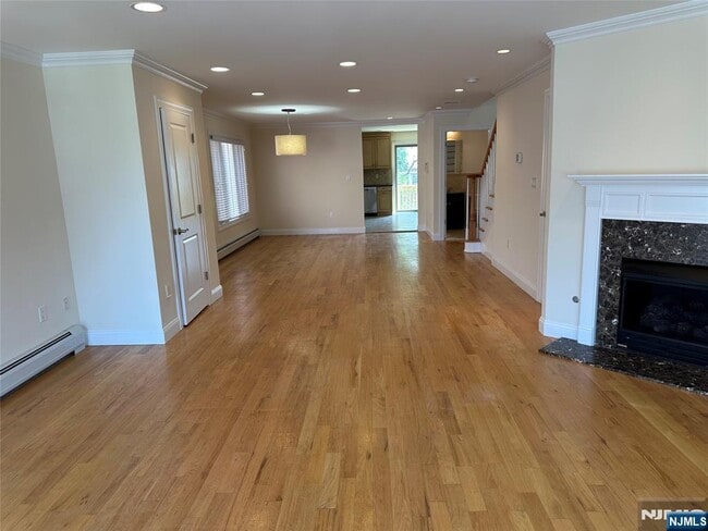 83 Columbia Ave in Cliffside Park, NJ - Building Photo - Building Photo