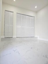 6140 SW 156th Ct in Miami, FL - Foto de edificio - Building Photo