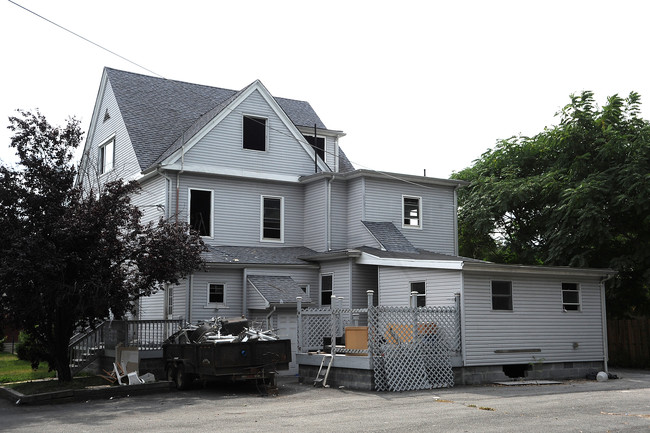 235 Claremont Ave in Montclair, NJ - Building Photo - Building Photo