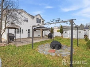 124 6th St in Middlesex, NJ - Building Photo - Building Photo