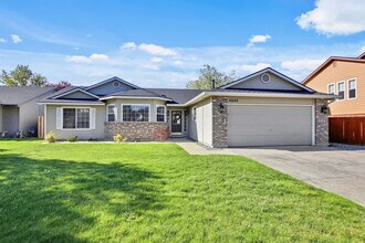 4243 E Driftwood Dr in Meridian, ID - Building Photo - Building Photo