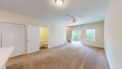 93 Scotch Pebble Dr in Jacksonville, FL - Building Photo - Building Photo
