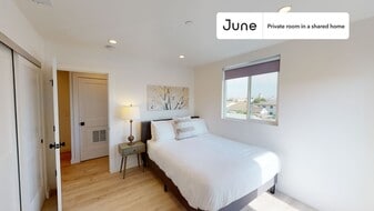 Room in Shared 4 bed/4.5 bath home in Los Angeles, CA - Building Photo