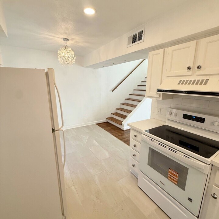 1848 Portsmouth St in Houston, TX - Building Photo