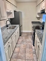 705 Vouray Dr, Unit 705 Vouray in Kenner, LA - Building Photo