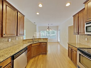 493 Strawberry Walk in Loganville, GA - Building Photo - Building Photo