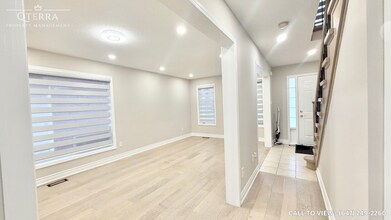 3036 Abernathy Way in Oakville, ON - Building Photo - Building Photo