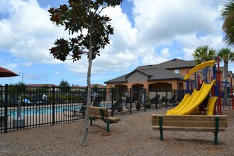 441 Cabernet Pl in St. Augustine, FL - Foto de edificio - Building Photo