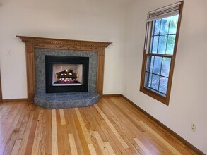 2871 E 777th Rd in North Utica, IL - Building Photo - Building Photo