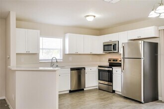 146 Hidden Lk Lp in Haines City, FL - Building Photo - Building Photo