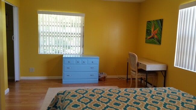 1057 SW Dalton Ave, Unit 1 in Port St. Lucie, FL - Building Photo - Building Photo