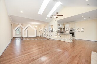 1916a Whisper Lake Dr in Whitsett, NC - Building Photo - Building Photo