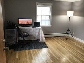 138 Utica St in Quincy, MA - Building Photo - Building Photo