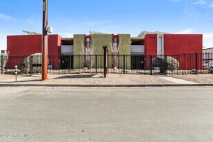 770 N Dodge Blvd in Tucson, AZ - Building Photo