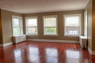 8008 S Rhodes Ave in Chicago, IL - Building Photo - Building Photo