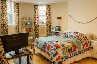 10 Strathmore Rd in Brookline, MA - Building Photo - Building Photo