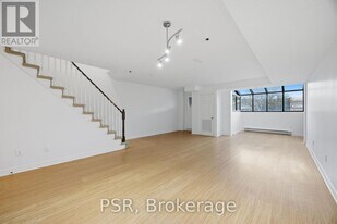 3314 Yonge St in Toronto, ON - Building Photo