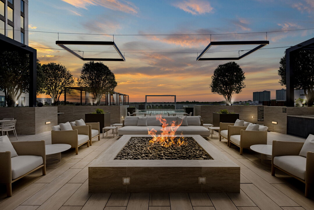 Maeve in Raleigh, NC - Building Photo