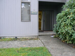 6581 137th Pl NE in Redmond, WA - Building Photo - Building Photo