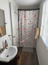482 Prospect St-Unit -Apt D in Torrington, CT - Building Photo - Building Photo