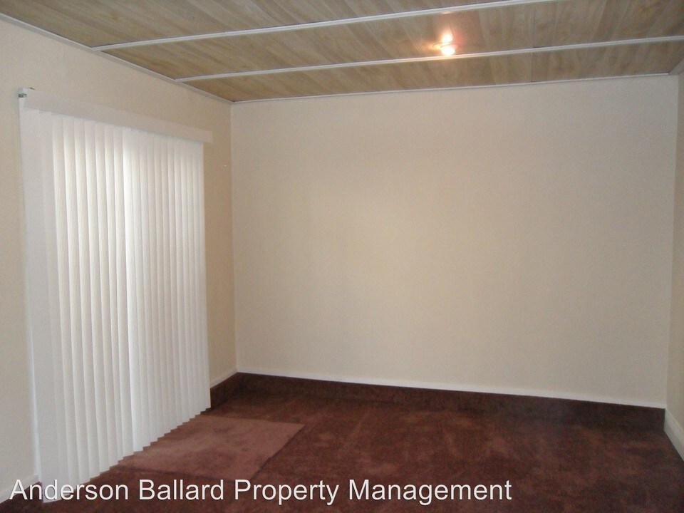 7710 Wentworth St in Los Angeles, CA - Building Photo