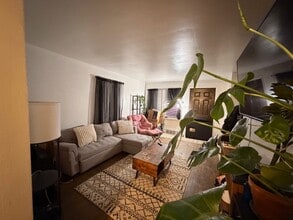 708 Coulter Ave in Greensburg, PA - Building Photo - Building Photo