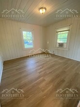 253 S Shirley Ave in Honea Path, SC - Building Photo - Building Photo