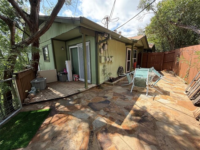 property at 816 Ramble Ln
