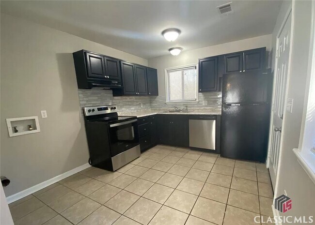 186 Firewood Ct in Athens, GA - Building Photo - Building Photo