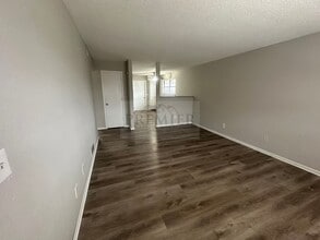 302 W Montgomery St in Odessa, MO - Building Photo - Building Photo