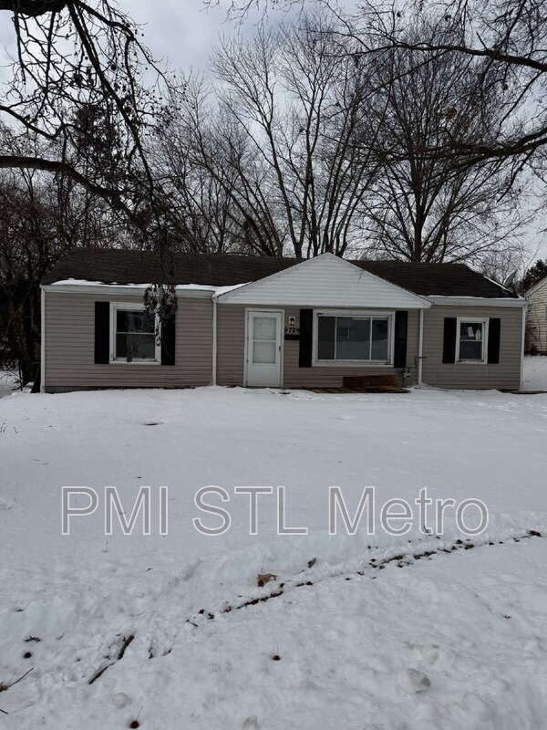 property at 9729 Lorna Ln