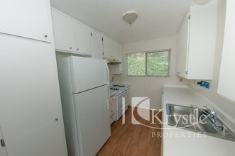 355 Parkview Terrace-Unit -#B-6 in Vallejo, CA - Building Photo - Building Photo