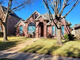9320 Woodhurst Dr in McKinney, TX - Building Photo