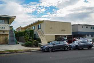 12734 Matteson Ave in Los Angeles, CA - Building Photo - Building Photo