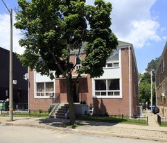 7 Norris Cres in Toronto, ON - Building Photo