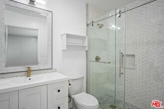 8322 Colegio Dr in Los Angeles, CA - Building Photo - Building Photo