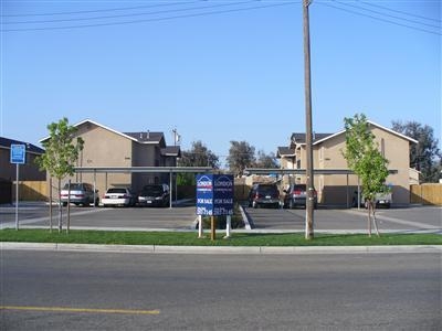 Midway Apartments in Madera, CA - Building Photo